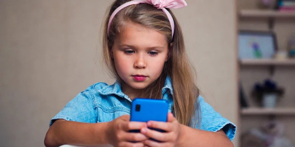 Schermtijd en taalontwikkeling bij jonge kinderen